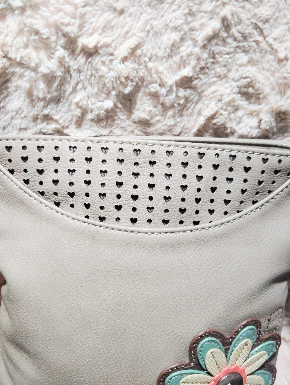 LIKE NEW!! Chala Sweet Messenger Crossbody - Picture 3 of 8